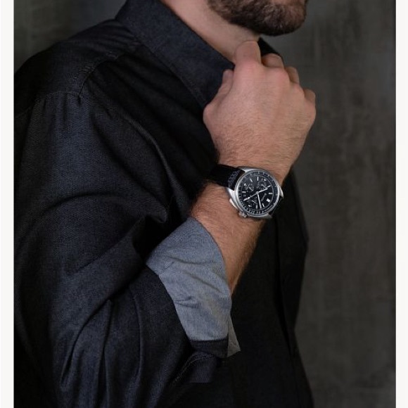 Bulova Lunar Pilot watch. Like new in box - Picture 5 of 8